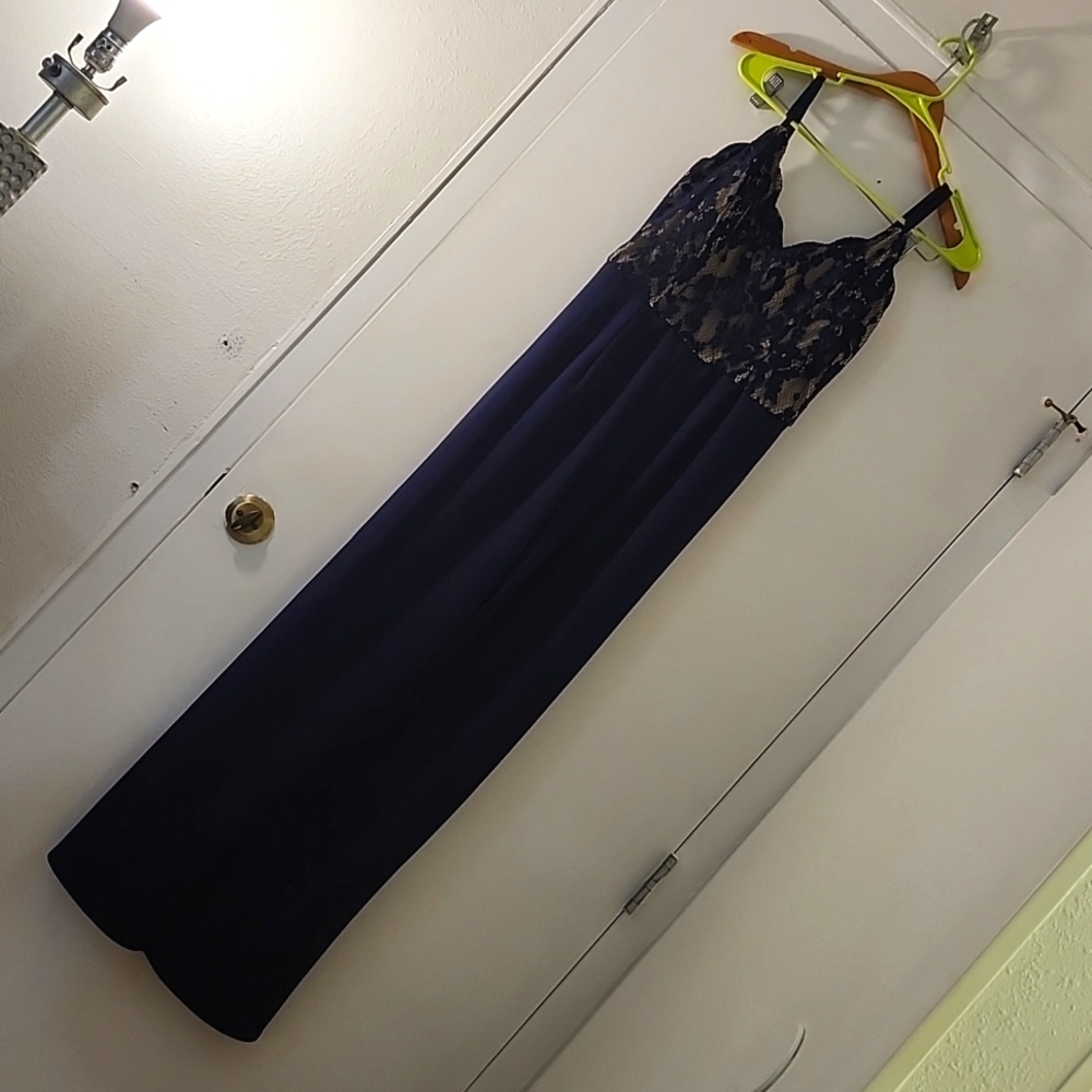 Francesca's Mi ami Navy & Beige Jumpsuit